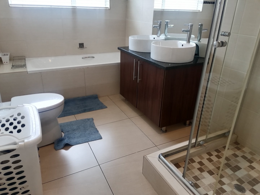 4 Bedroom Property for Sale in Shellyvale Free State